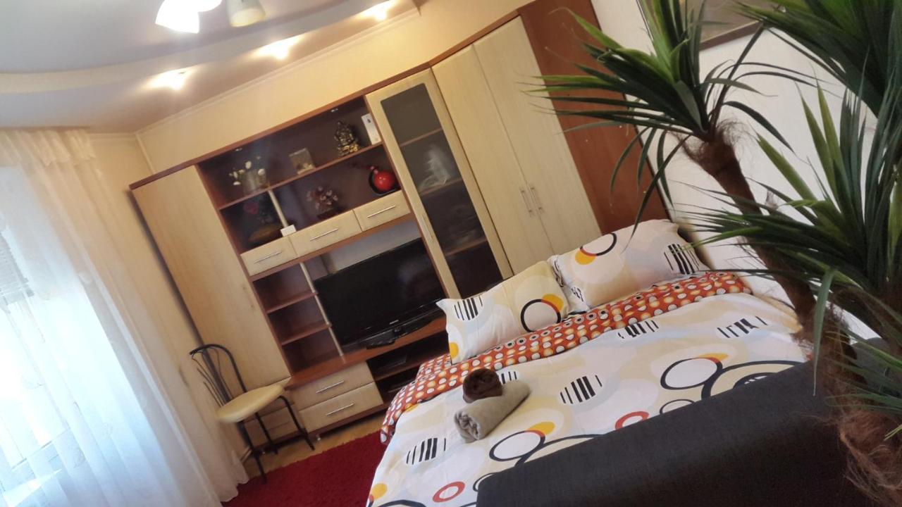 Topilche Apartment テルノーピリ エクステリア 写真